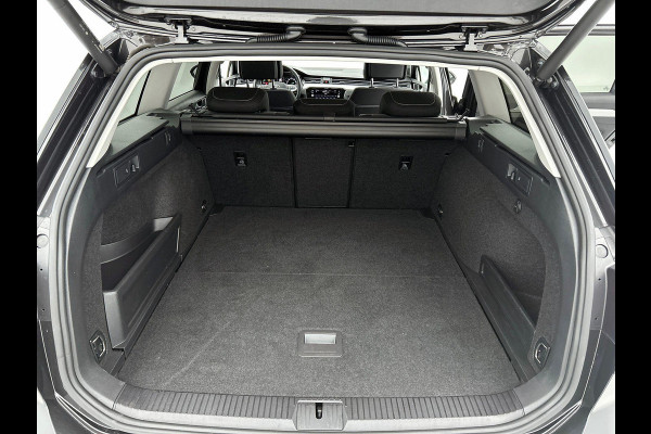 Volkswagen Passat Variant 1.4 TSI PHEV GTE High Line CAMERA AD-CRUISE EL-ACHTERKLEP CARPLAY