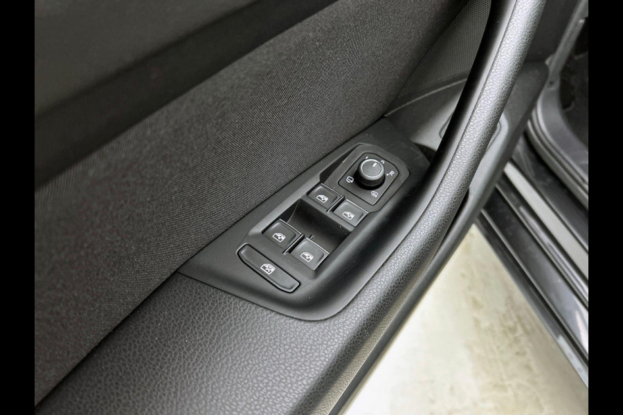 Volkswagen Passat Variant 1.4 TSI PHEV GTE High Line CAMERA AD-CRUISE EL-ACHTERKLEP CARPLAY