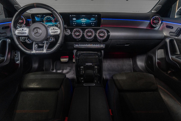 Mercedes-Benz CLA-Klasse AMG 35 4MATIC | Pano | 360 | Memory | Burmester