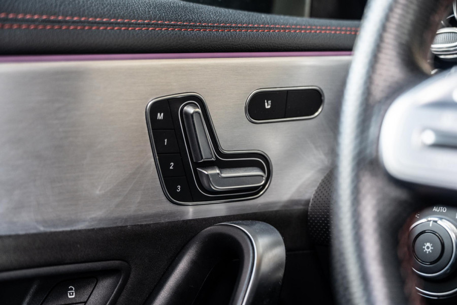 Mercedes-Benz CLA-Klasse AMG 35 4MATIC | Pano | 360 | Memory | Burmester