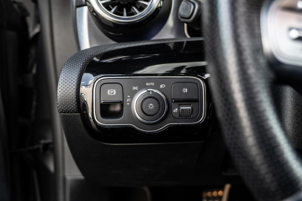 Mercedes-Benz CLA-Klasse AMG 35 4MATIC | Pano | 360 | Memory | Burmester