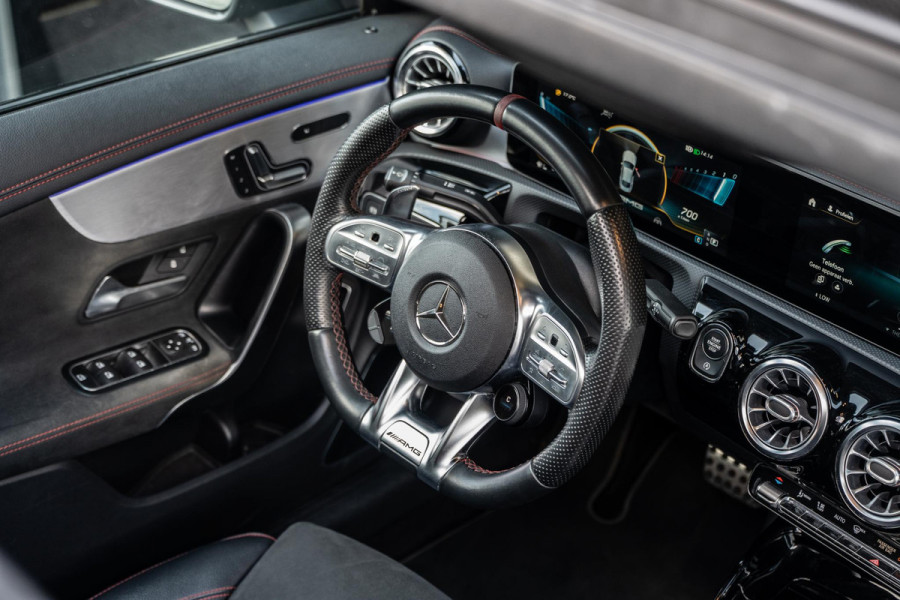 Mercedes-Benz CLA-Klasse AMG 35 4MATIC | Pano | 360 | Memory | Burmester