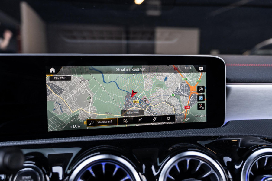 Mercedes-Benz CLA-Klasse AMG 35 4MATIC | Pano | 360 | Memory | Burmester
