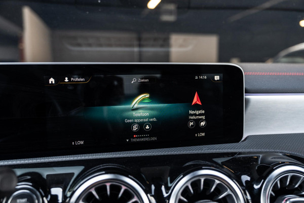 Mercedes-Benz CLA-Klasse AMG 35 4MATIC | Pano | 360 | Memory | Burmester