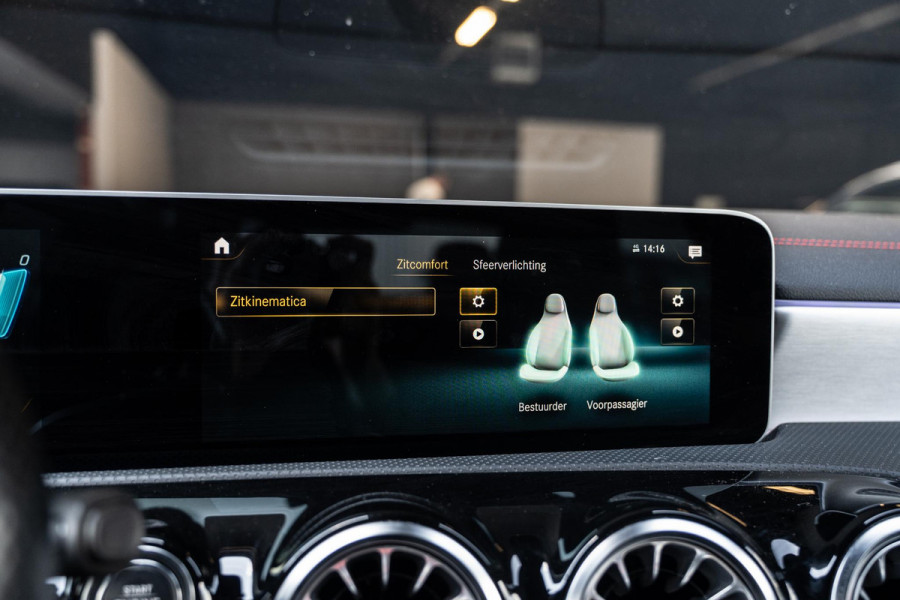 Mercedes-Benz CLA-Klasse AMG 35 4MATIC | Pano | 360 | Memory | Burmester