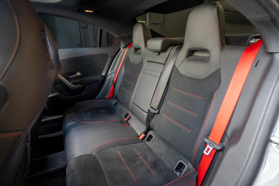 Mercedes-Benz CLA-Klasse AMG 35 4MATIC | Pano | 360 | Memory | Burmester