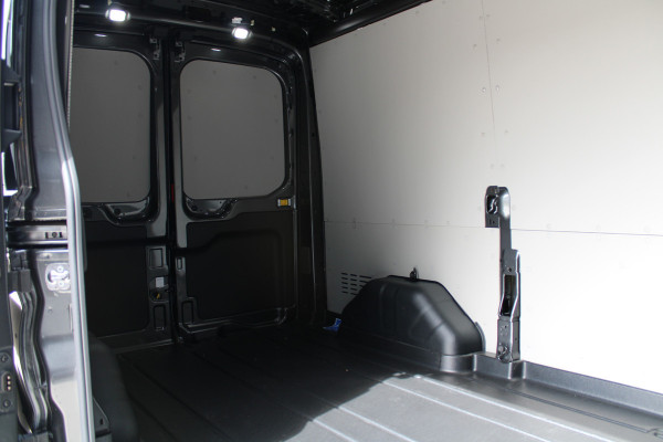 Ford Transit 350 2.0 TDCI L2H2 Trend 165pk - Facelift - Adaptive Cruise - Navigatie - Blind Spot - 360 Camera - Stoel - Stuurverwarming - Rij
