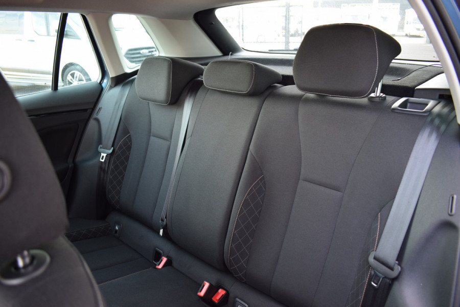 Škoda Kamiq 1.0 TSI Ambition | Apple CarPlay | Cruise | Climate | PDC