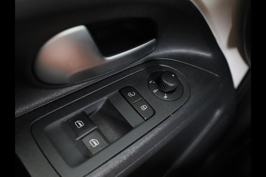 Seat Mii Electric electric 83 pk | Navigatie via App | Parkeersensoren achter | Cruise control | Autom. airco | Stoelverwarming |