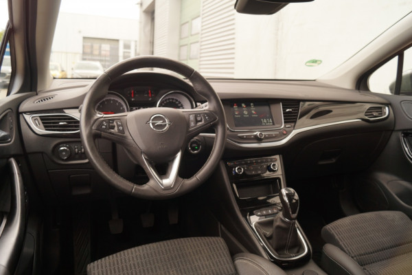Opel Astra Sports Tourer 1.2 110pk Business Elegance -ECC-PDC-NAVI-