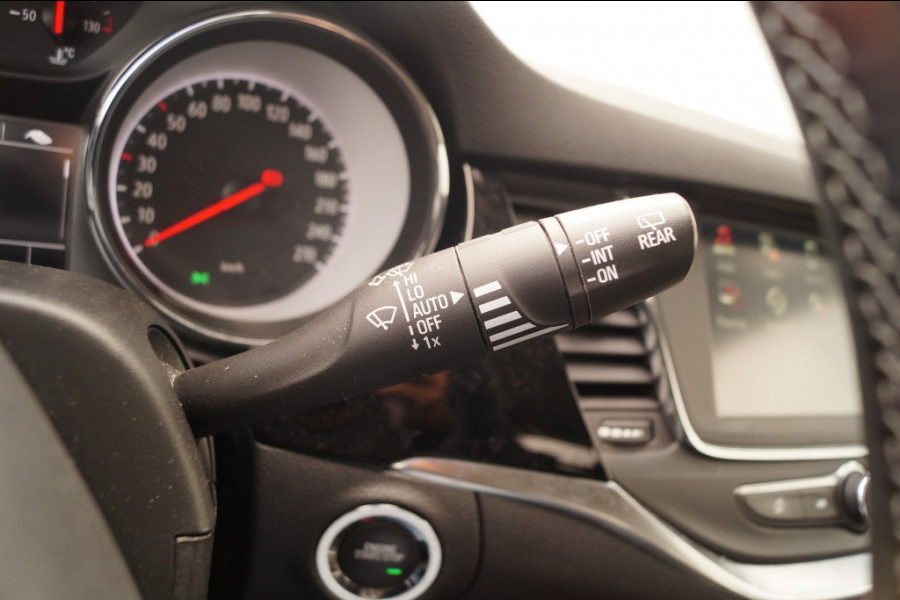 Opel Astra Sports Tourer 1.2 110pk Business Elegance -ECC-PDC-NAVI-