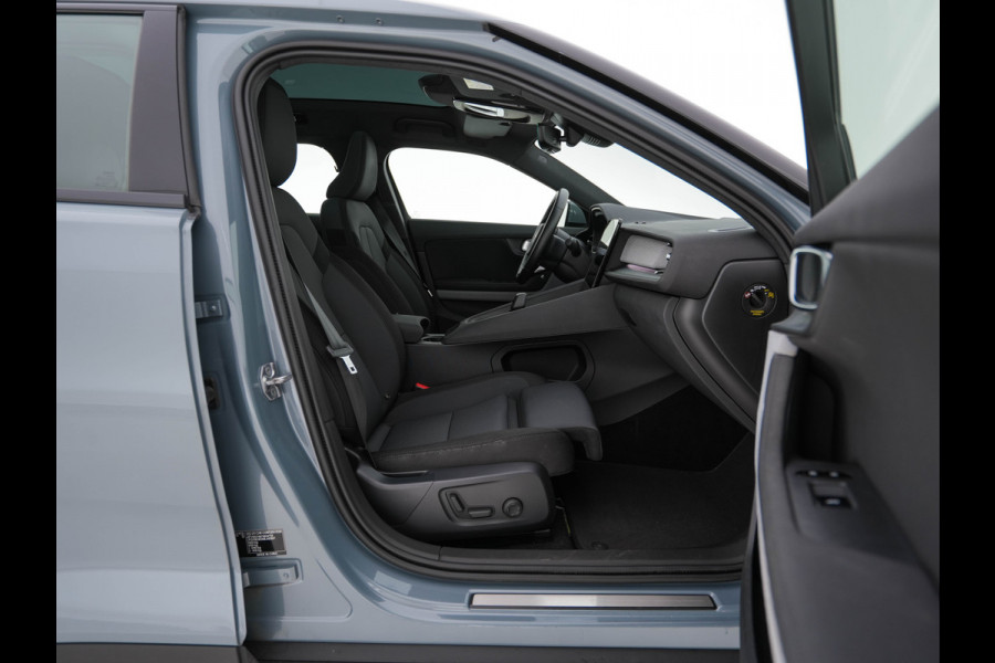 Polestar 2 Long Range Dual Motor Launch Edition 78kWh [ 3-Fase ] (INCL-BTW) *PANO | NAVI-FULLMAP | FULL-LED | ADAPTIVE-CRUISE | BLIND-SPOT | KEYLESS | LANE-ASSIST | DIGI-COCKPIT | CARPLAY | DAB+ | HEATED-COMFORTSEATS | ECC | MEMORY-PACK | PDC | 20''ALU*