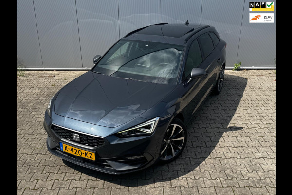 Seat Leon Sportstourer 1.5 eTSI FR LAUNCHE EDITION PANORAMADAK TREKHAAK STOELVERWARMING NAP NEDERLANDSE AUTO