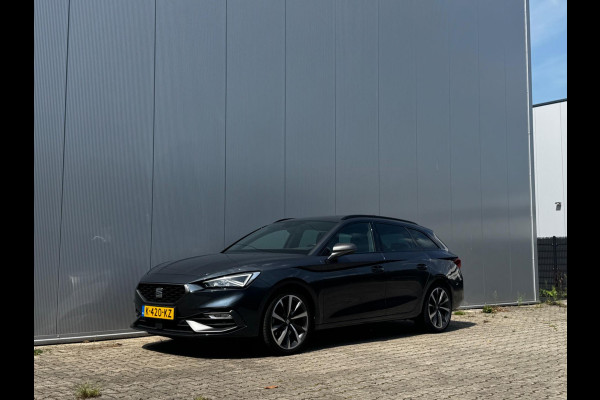 Seat Leon Sportstourer 1.5 eTSI FR LAUNCHE EDITION PANORAMADAK TREKHAAK STOELVERWARMING NAP NEDERLANDSE AUTO