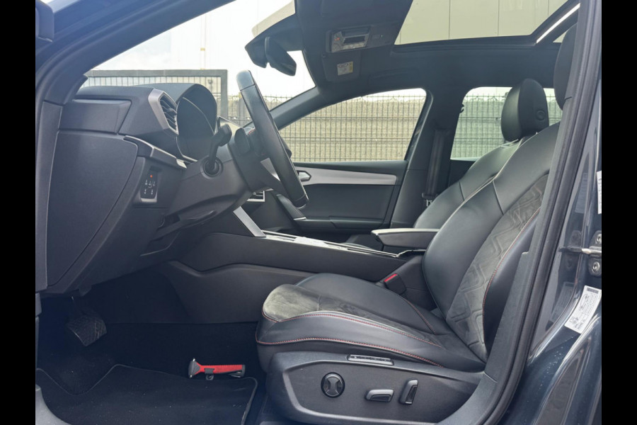 Seat Leon Sportstourer 1.5 eTSI FR LAUNCHE EDITION PANORAMADAK TREKHAAK STOELVERWARMING NAP NEDERLANDSE AUTO