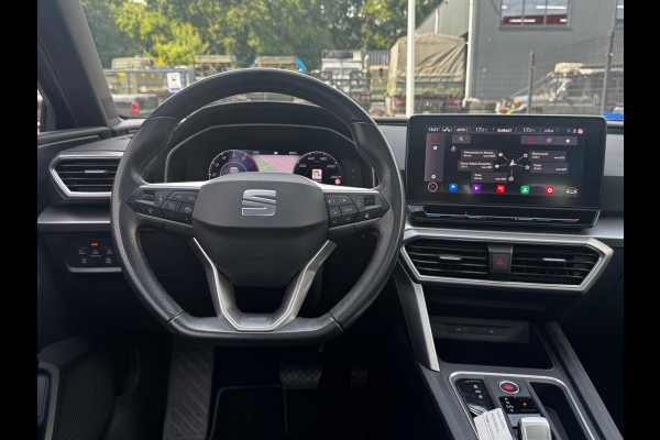 Seat Leon Sportstourer 1.5 eTSI FR LAUNCHE EDITION PANORAMADAK TREKHAAK STOELVERWARMING NAP NEDERLANDSE AUTO