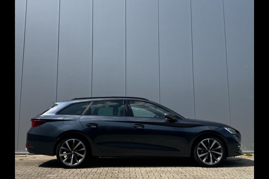 Seat Leon Sportstourer 1.5 eTSI FR LAUNCHE EDITION PANORAMADAK TREKHAAK STOELVERWARMING NAP NEDERLANDSE AUTO
