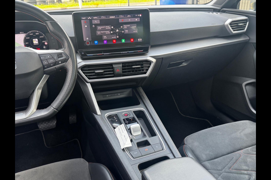 Seat Leon Sportstourer 1.5 eTSI FR LAUNCHE EDITION PANORAMADAK TREKHAAK STOELVERWARMING NAP NEDERLANDSE AUTO