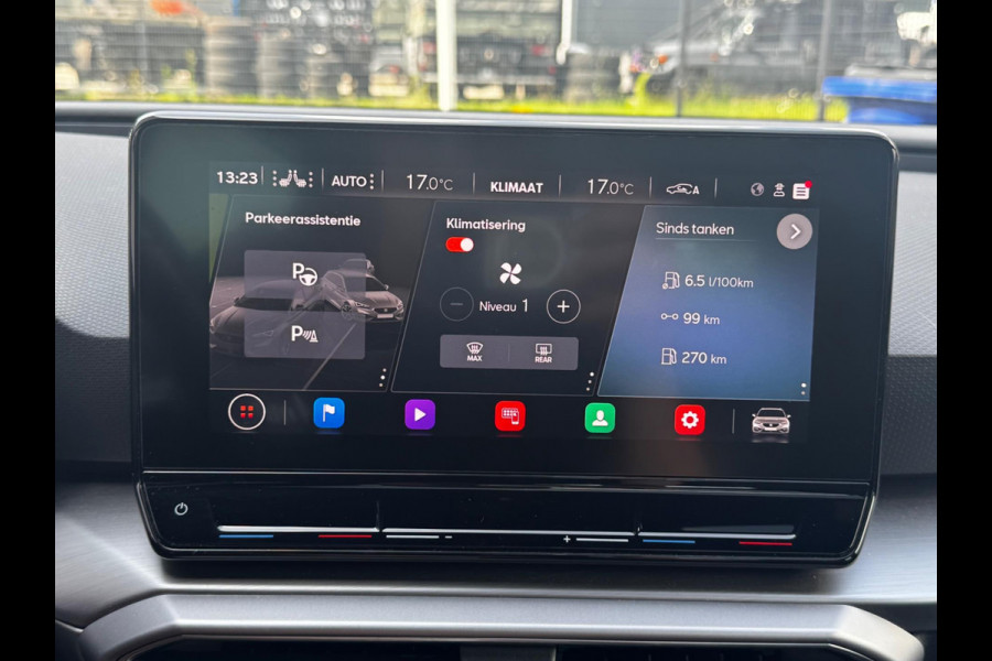 Seat Leon Sportstourer 1.5 eTSI FR LAUNCHE EDITION PANORAMADAK TREKHAAK STOELVERWARMING NAP NEDERLANDSE AUTO
