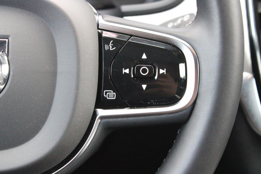 Volvo V90 B5 250PK ULTIMATE DARK MILD HYBRID | PANORAMISCH SCHUIF/KANTEL DAK | HARMAN KARDON AUDIO | FULL-LED ACTIVE HIGH BEAM KOPLAMPEN | LED MISTLAMPEN VOOR | ELEKTRISCH BEDIENBARE VOORSTOELEN MET GEHEUGENFUNCTIE | SPORTSTOELEN MET NAPPA LEER | KRISTALLEN POOKKNOP | ZWARTE HEMELBEKLEDING | EXTRA GETINT GLAS ACHTER | ACHTERUITRIJ CAMERA | UITKLAPBARE ZITVERHOGERS ACHTERBANK | 20" BLACK DIAMONT VELGEN | PARKEER VERWARMING MET TIMER "STANDKACHEL" | NAVIGATIE VIA GOOGLE | APPLE CARPLAY/ANDROID AUTO | STOEL/STUUR VERWARMING | PARKEERSENSOREN VOOR EN ACHTER | ELEKTRISCH BEDIENBARE A
