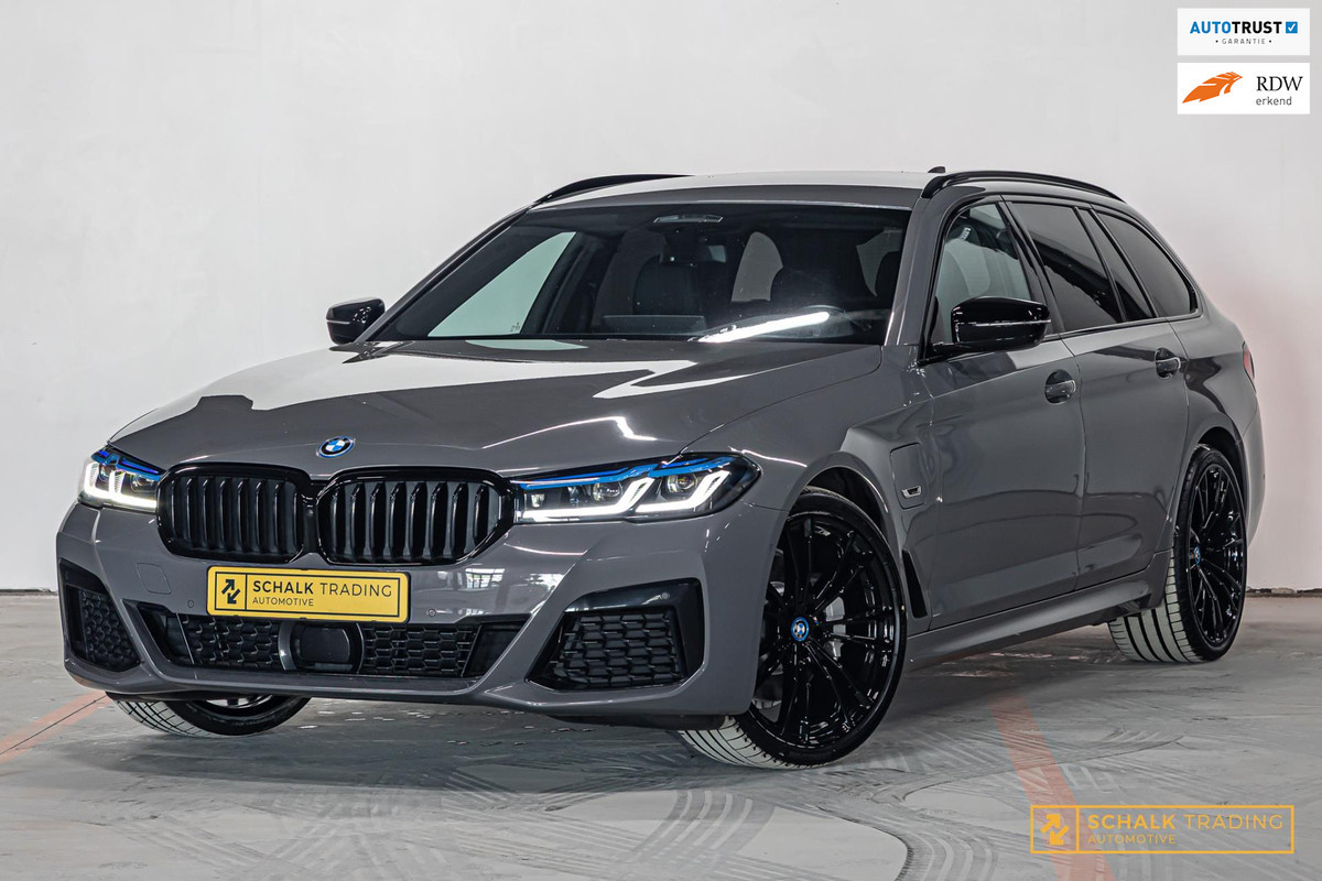 BMW 5 Serie Touring 530e|M-sport|Cam|Hud|Laser|NW 20 inch|Acc