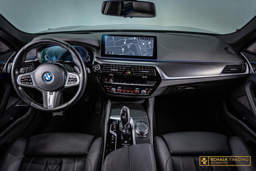 BMW 5 Serie Touring 530e|M-sport|Cam|Hud|Laser|NW 20 inch|Acc