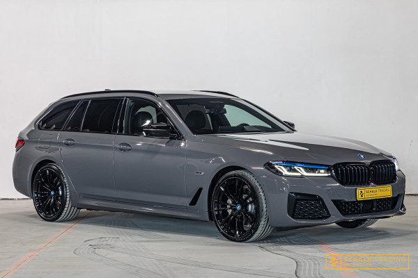 BMW 5 Serie Touring 530e|M-sport|Cam|Hud|Laser|NW 20 inch|Acc