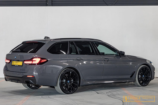 BMW 5 Serie Touring 530e|M-sport|Cam|Hud|Laser|NW 20 inch|Acc