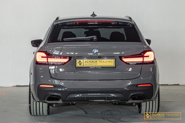 BMW 5 Serie Touring 530e|M-sport|Cam|Hud|Laser|NW 20 inch|Acc