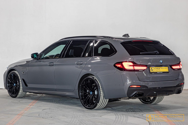BMW 5 Serie Touring 530e|M-sport|Cam|Hud|Laser|NW 20 inch|Acc