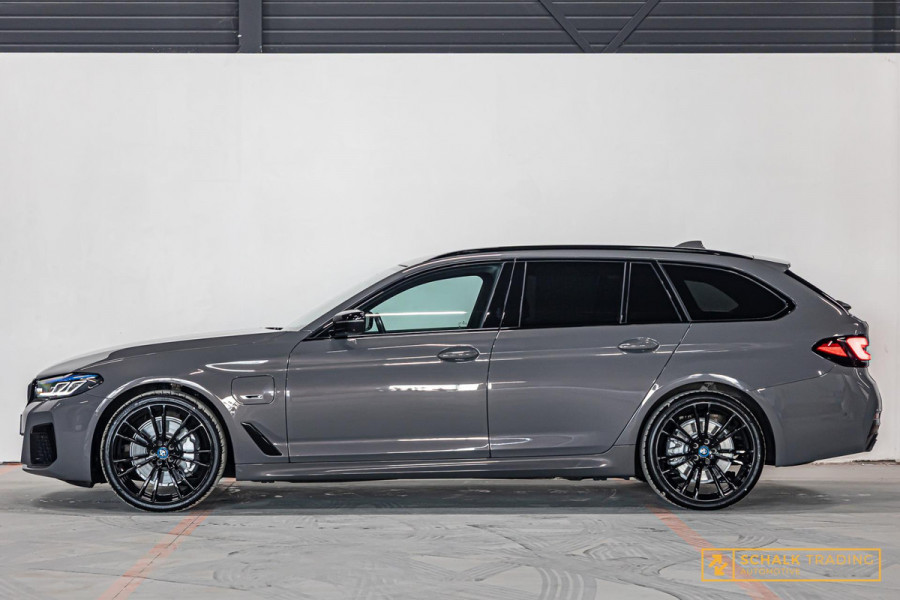 BMW 5 Serie Touring 530e|M-sport|Cam|Hud|Laser|NW 20 inch|Acc