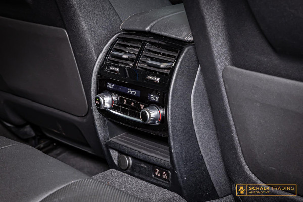 BMW 5 Serie Touring 530e|M-sport|Cam|Hud|Laser|NW 20 inch|Acc