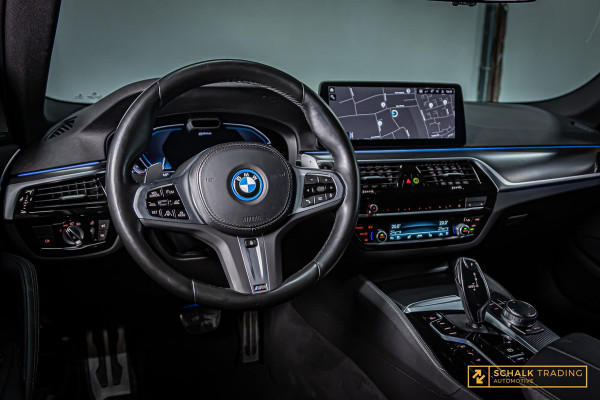 BMW 5 Serie Touring 530e|M-sport|Cam|Hud|Laser|NW 20 inch|Acc