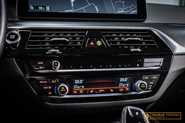 BMW 5 Serie Touring 530e|M-sport|Cam|Hud|Laser|NW 20 inch|Acc