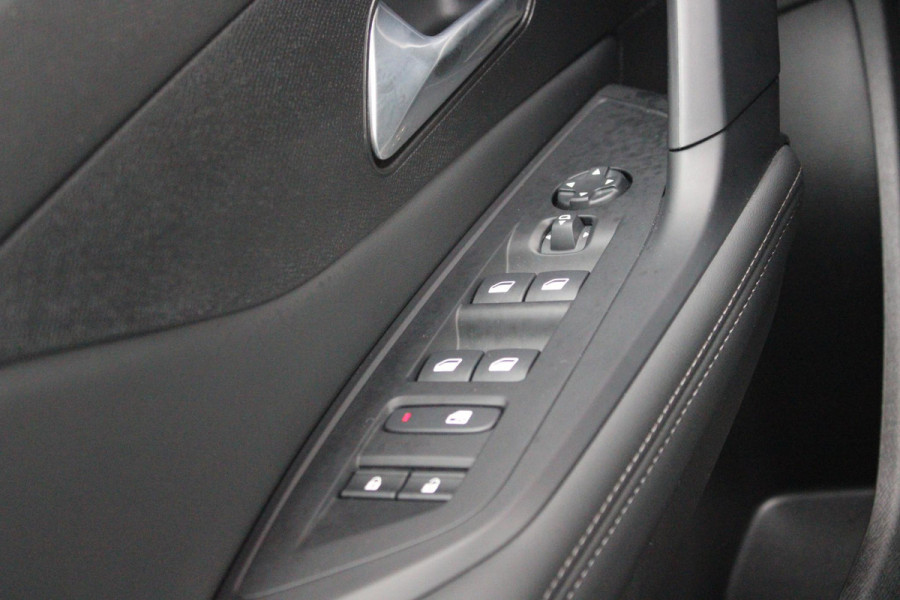 Peugeot 308 SW 1.2 Hybrid 145PK e-DCS6 ALLURE | KEYLESS ENTRY/START | DRAADLOZE APPLE CARPLAY/ANDROID AUTO | NAVIGATIE | CLIMATE CONTROL | LICHTMETALEN VELGEN 17" | LED KOPLAMPEN | 360° CAMERA | ADAPTIVE CRUISE CONTROL | DODEHOEK DETCTIE | DRAADLOZE TELEFOONLADER |