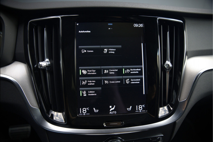 Volvo V60 2.0 B3 R-Design | Panoramadak | Harman Kardon | Keyless | Memory Stoel | Elektrische Stoelen | Stuurverwarming | Stoelverwarming | Camera | Adaptive Cruise Control | Leer | LED | DAB | Parkeensensoren | Appl