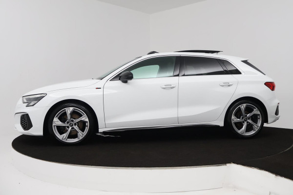Audi A3 Sportback 35 TFSI S edition (PANORAMADAK, CARPLAY, ELEKT. STOELEN, VIRTUAL, PDC, GOED ONDERHOUDEN, LED)