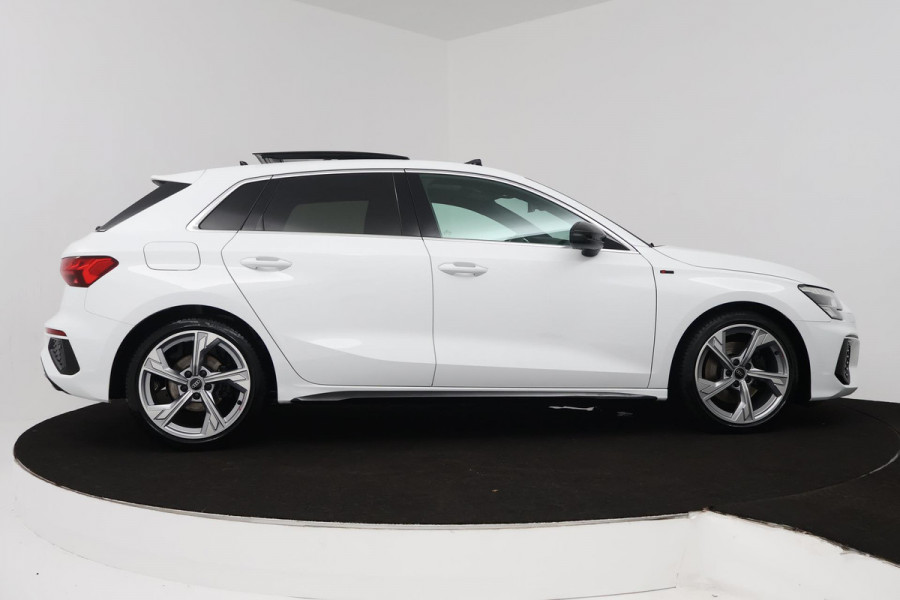 Audi A3 Sportback 35 TFSI S edition (PANORAMADAK, CARPLAY, ELEKT. STOELEN, VIRTUAL, PDC, GOED ONDERHOUDEN, LED)