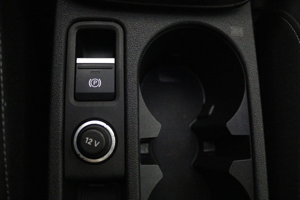 Audi A3 Sportback 35 TFSI S edition (PANORAMADAK, CARPLAY, ELEKT. STOELEN, VIRTUAL, PDC, GOED ONDERHOUDEN, LED)