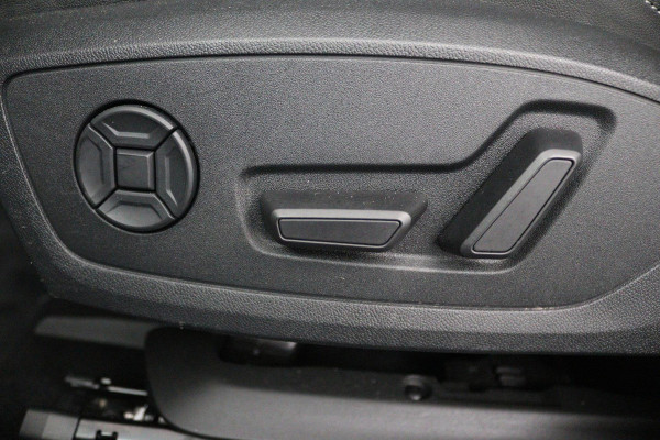 Audi A3 Sportback 35 TFSI S edition (PANORAMADAK, CARPLAY, ELEKT. STOELEN, VIRTUAL, PDC, GOED ONDERHOUDEN, LED)