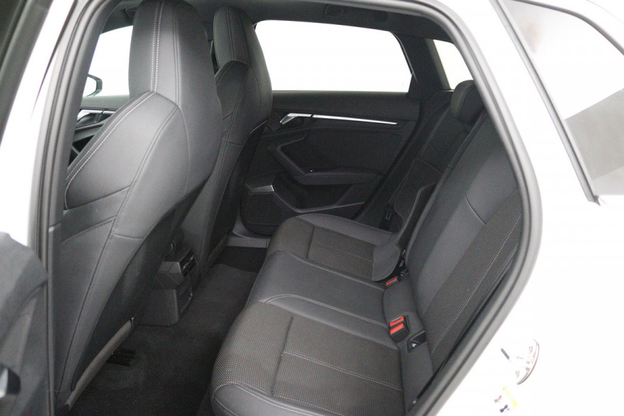 Audi A3 Sportback 35 TFSI S edition (PANORAMADAK, CARPLAY, ELEKT. STOELEN, VIRTUAL, PDC, GOED ONDERHOUDEN, LED)