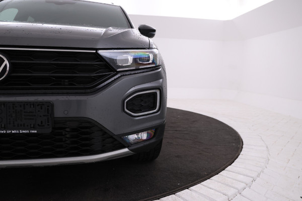 Volkswagen T-Roc 1.0 TSI Style Trekhaak, Digital dash, Apple carplay / Android auto, BOMVOL!