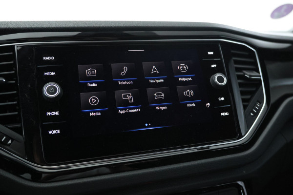 Volkswagen T-Roc 1.0 TSI Style Trekhaak, Digital dash, Apple carplay / Android auto, BOMVOL!