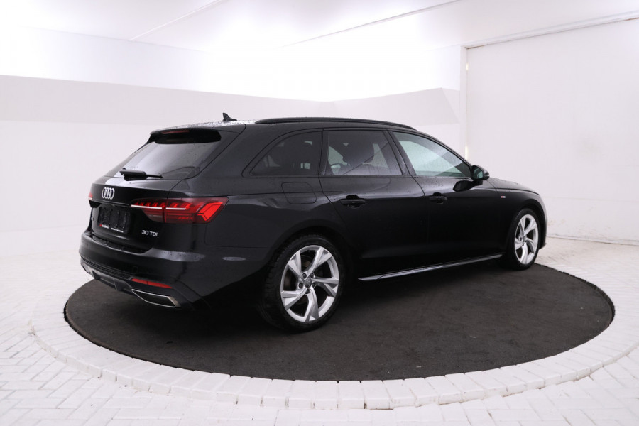 Audi A4 Avant Business S-Line 2.0 TDI Digital dash, Panorama dak, S line!