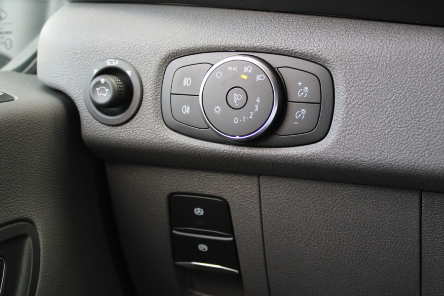 Ford Transit 350 2.0 TDCI L3H2 Trend 130pk Trend - Facelift - Xenon - Carplay - Android - Camera - Airbag Passagier - Rijklaar