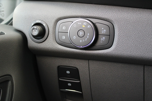 Ford Transit 350 2.0 TDCI L3H2 Trend 130pk Trend - Facelift - Xenon - Carplay - Android - Camera - Airbag Passagier - Rijklaar