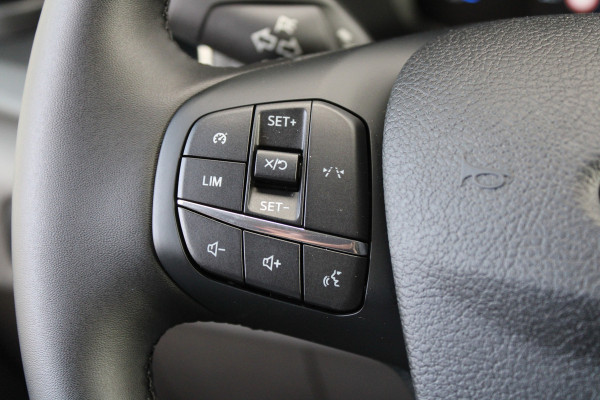 Ford Transit 350 2.0 TDCI L3H2 Trend 130pk Trend - Facelift - Xenon - Carplay - Android - Camera - Airbag Passagier - Rijklaar