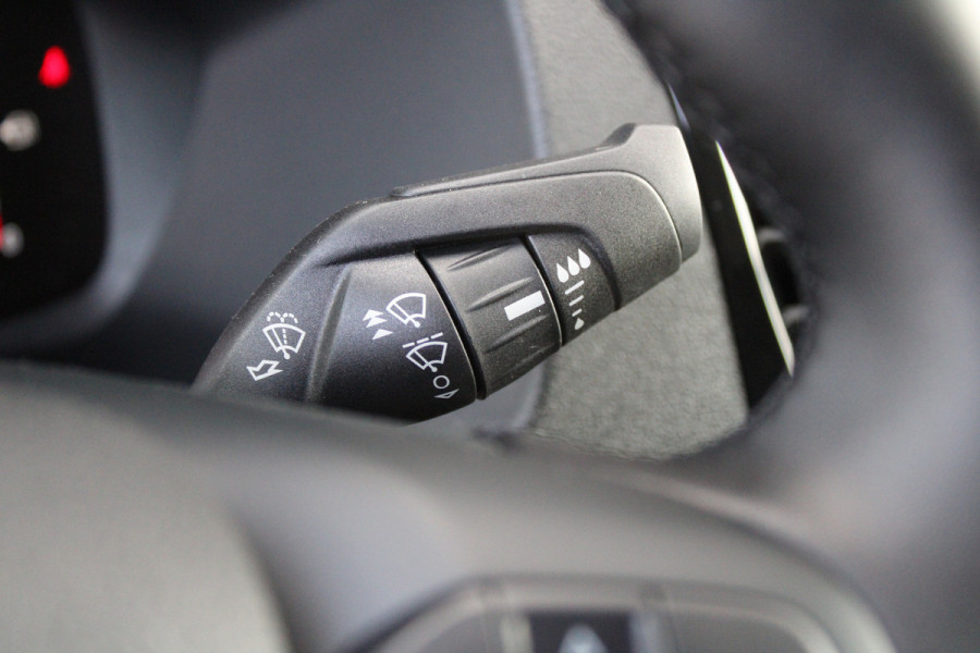 Ford Transit 350 2.0 TDCI L3H2 Trend 130pk Trend - Facelift - Xenon - Carplay - Android - Camera - Airbag Passagier - Rijklaar