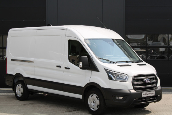 Ford Transit 350 2.0 TDCI L3H2 Trend 130pk Trend - Facelift - Xenon - Carplay - Android - Camera - Airbag Passagier - Rijklaar