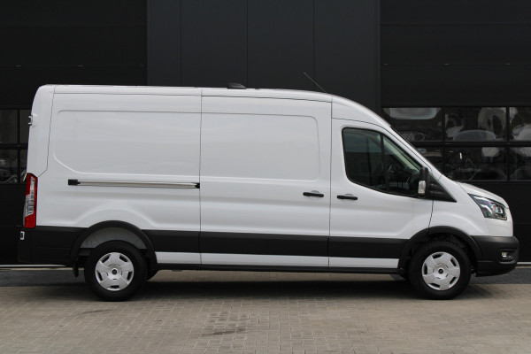 Ford Transit 350 2.0 TDCI L3H2 Trend 130pk Trend - Facelift - Xenon - Carplay - Android - Camera - Airbag Passagier - Rijklaar